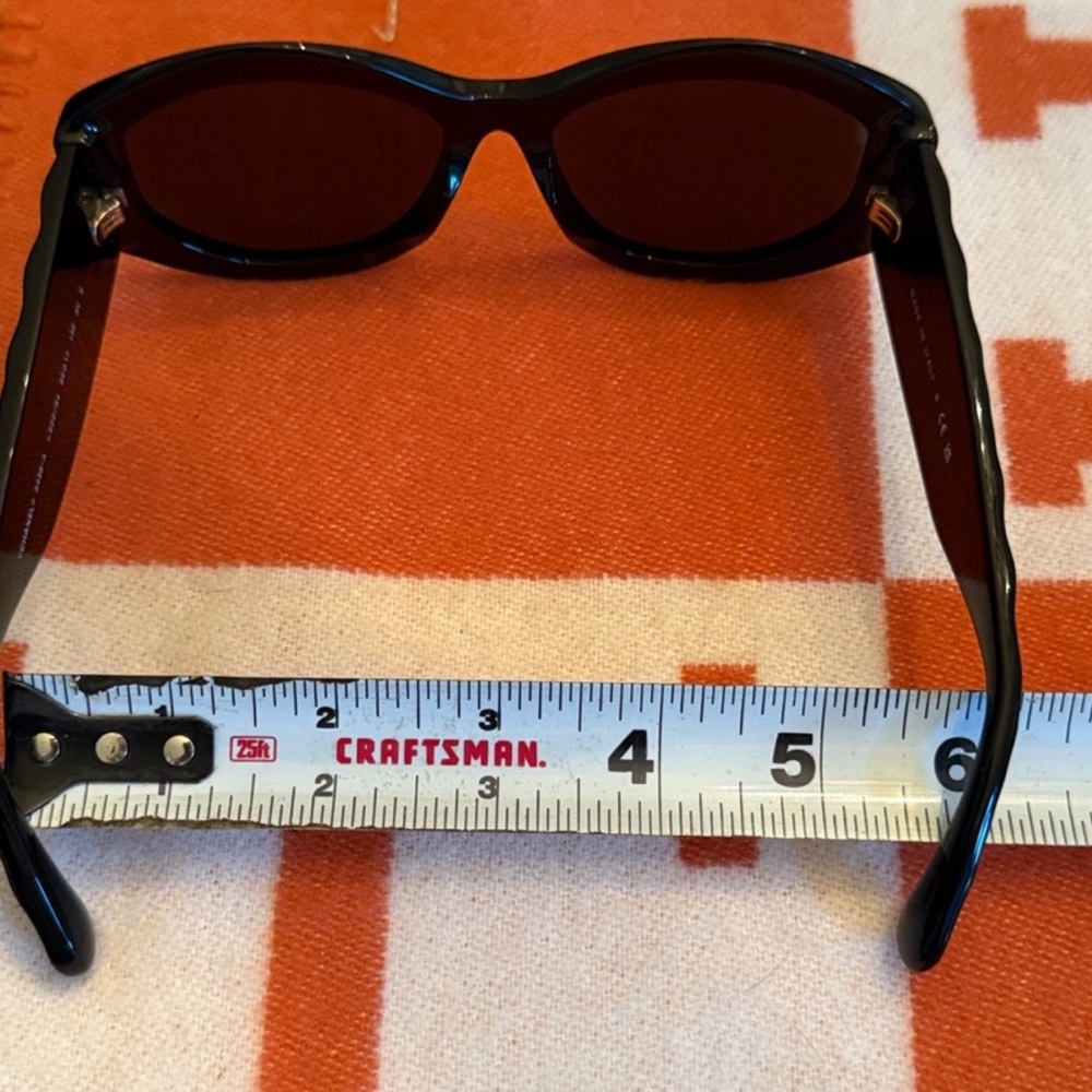 CHANEL Black Sunglasses for Women - Picture 6 of 7